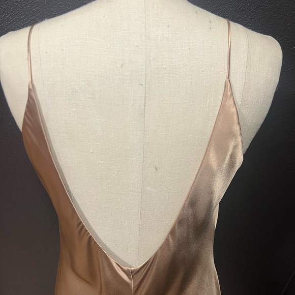 Lauren by Ralph Lauren size 10 stunning gold bias cut maxi dress. - Picture 9 of 10